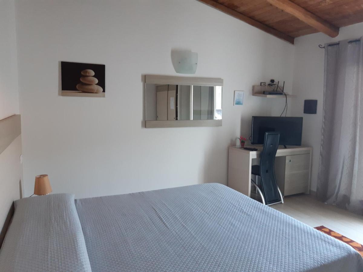 Sole&Sale Bed & Breakfast San Teodoro  Exterior photo