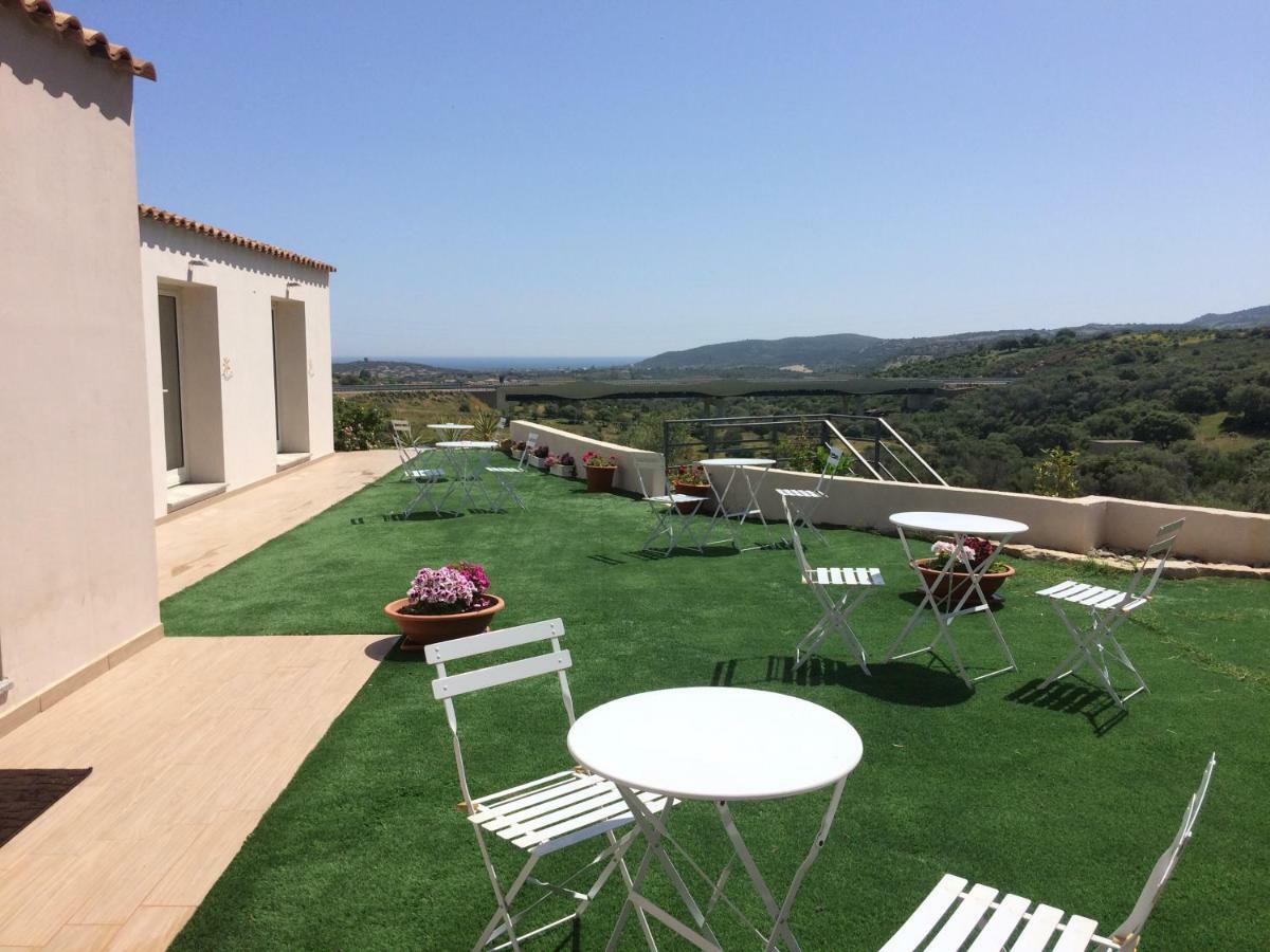 Sole&Sale Bed & Breakfast San Teodoro  Exterior photo