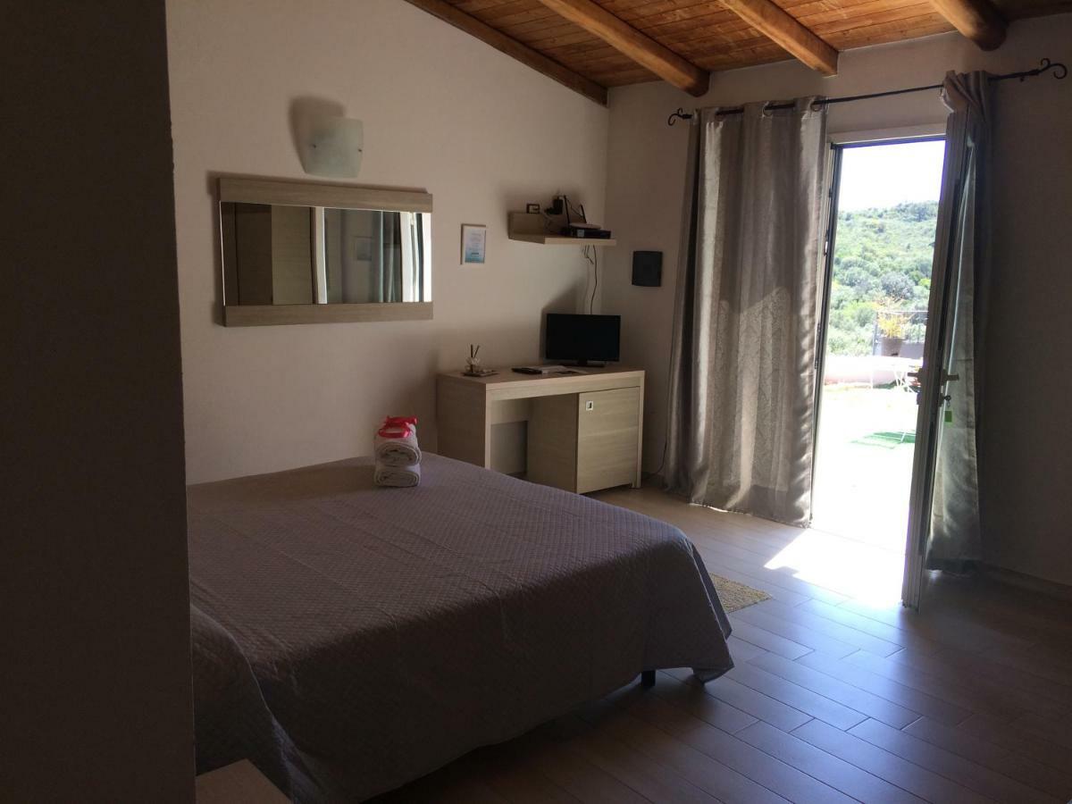 Sole&Sale Bed & Breakfast San Teodoro  Exterior photo